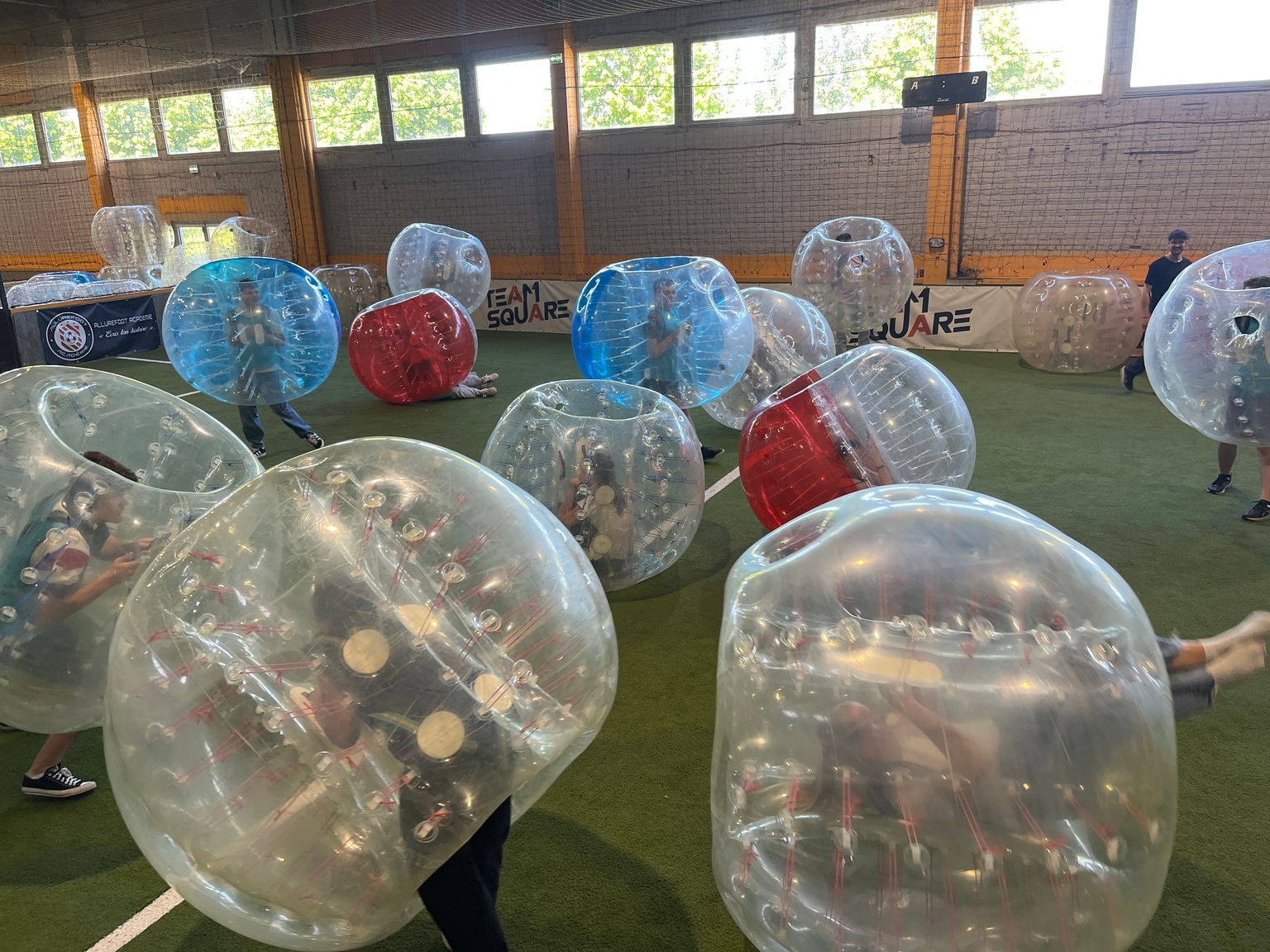 Session de bubble foot chez Team Square