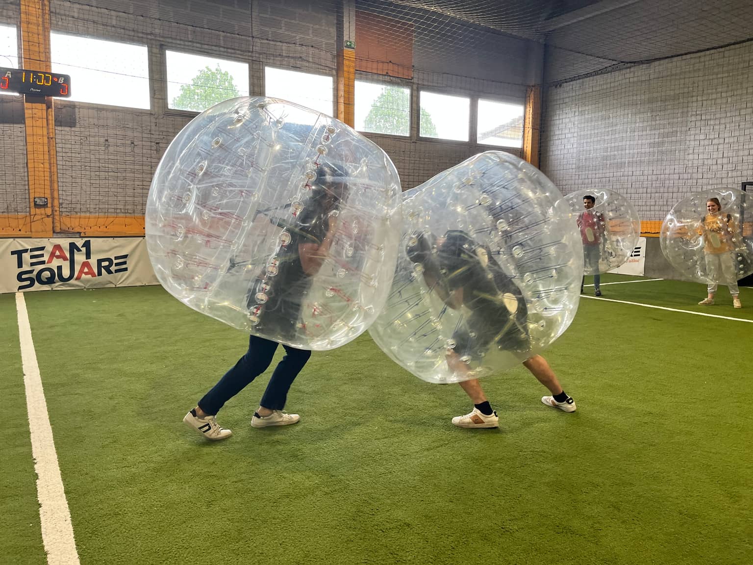 Jour de pluie à Lille ? Le bubble foot en salle est la solution